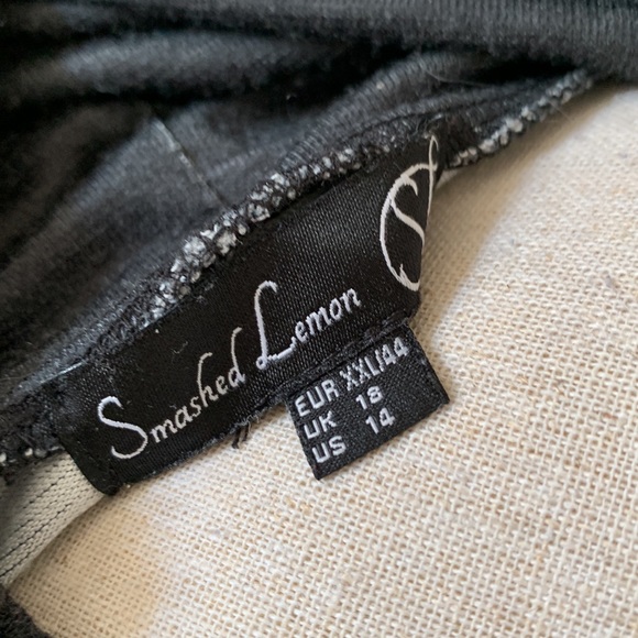 Smashed Lemon dress with design - Picture 6 of 12